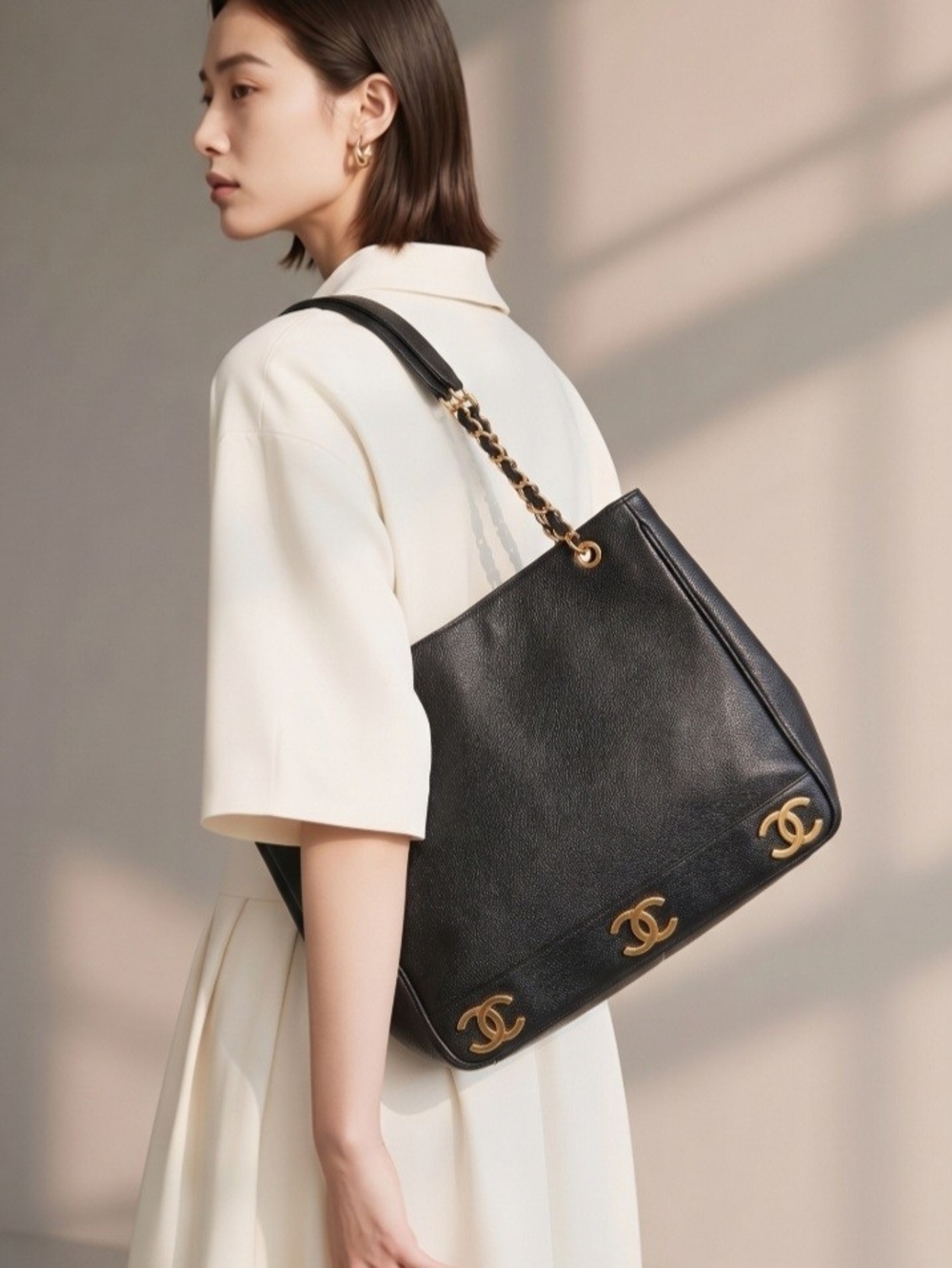 Chanel Black Leather Chain-Handle Shoulder Bag